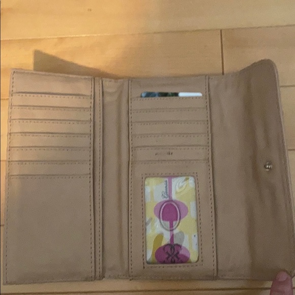 Guess wallet - Picture 3 of 3